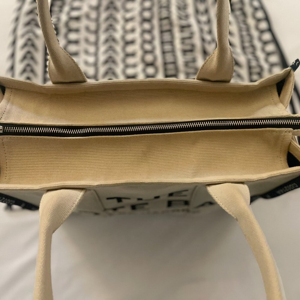 Marc Jacobs Large Tote Bag - Picture 5 of 6